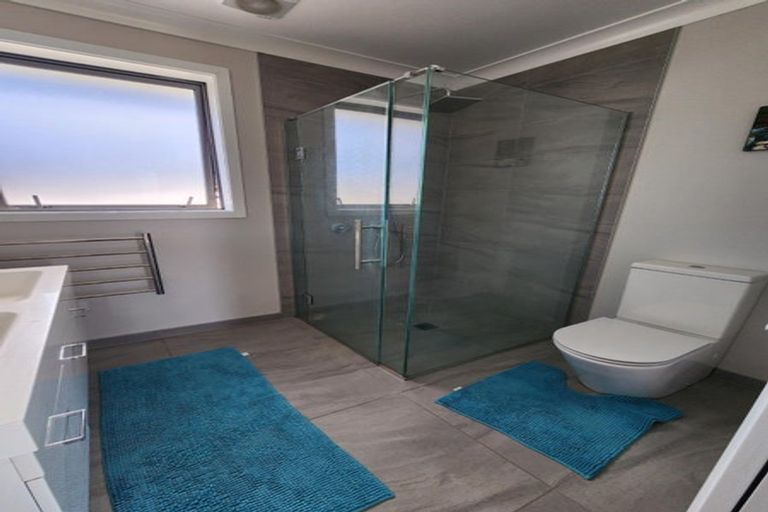 Photo of property in 14 Filmer Crescent, Wallaceville, Upper Hutt, 5018