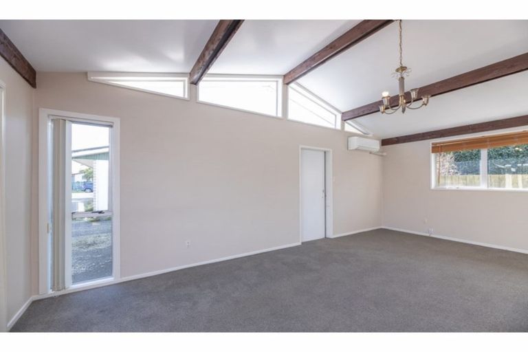 Photo of property in 2/15 Sandra Street, South New Brighton, Christchurch, 8062