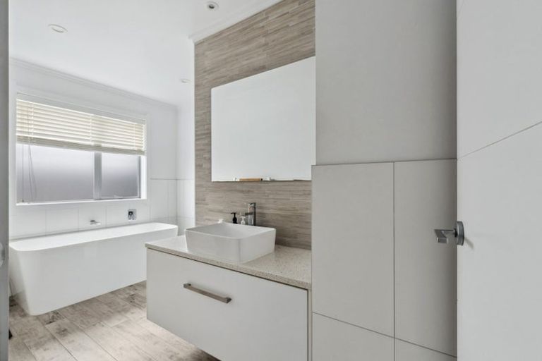 Photo of property in 19 Northbrook Glen, Flagstaff, Hamilton, 3210