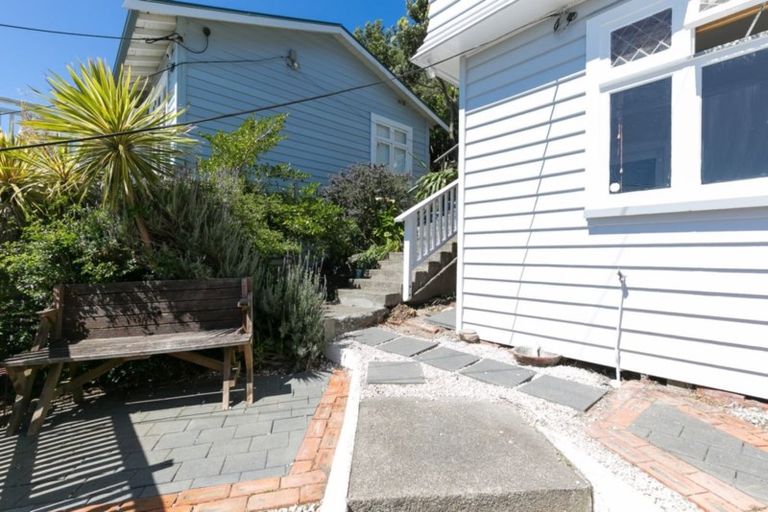 Photo of property in 57 Mantell Street, Seatoun, Wellington, 6022