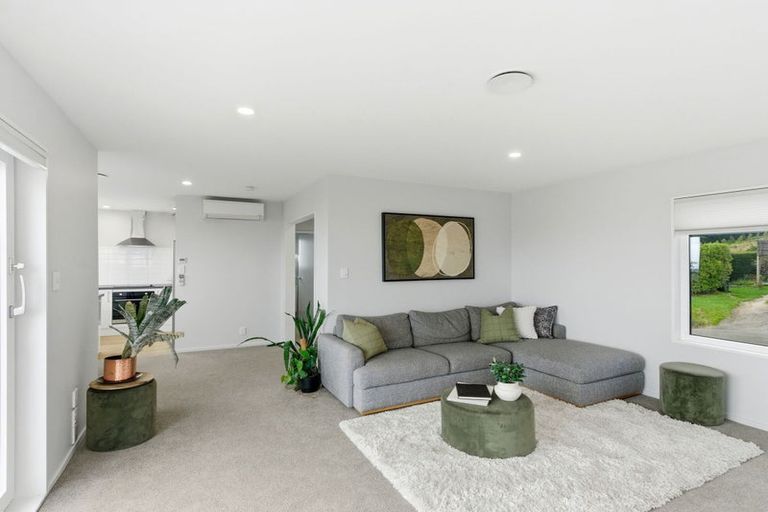 Photo of property in 5b Madeley Road, Mount Pleasant, Christchurch, 8081