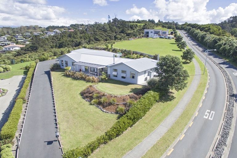 Photo of property in 24 Arabella Lane, Snells Beach, 0920