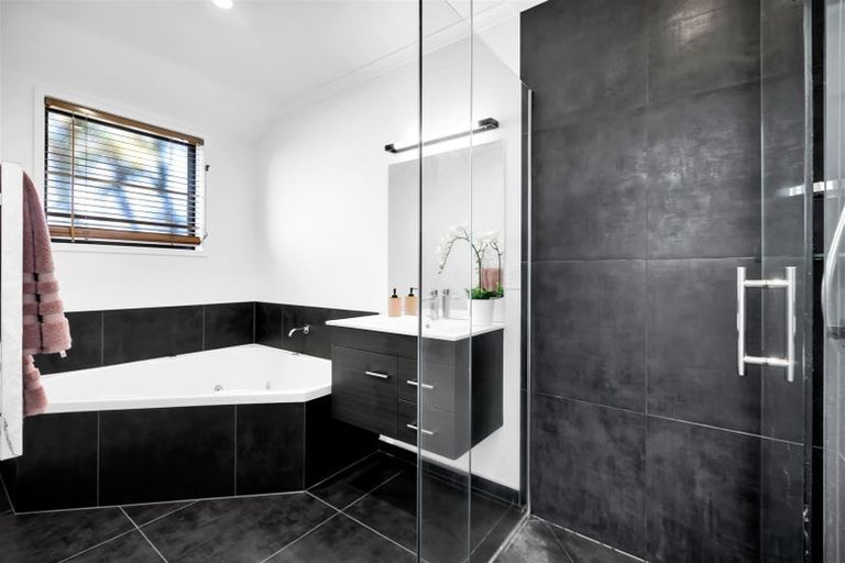 Photo of property in 12 Jersey Place, Bell Block, New Plymouth, 4312