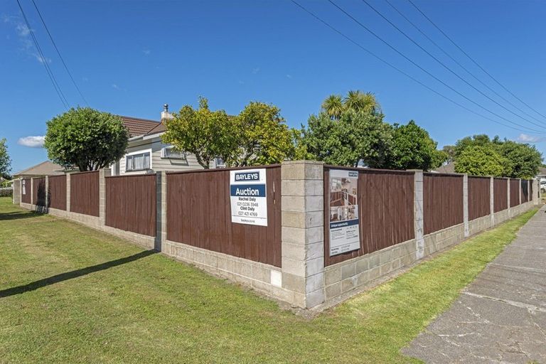 Photo of property in 17 Queens Road, Elgin, Gisborne, 4010