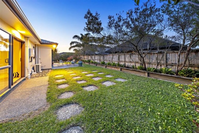 Photo of property in 27 Malahide Drive, Flat Bush, Auckland, 2019