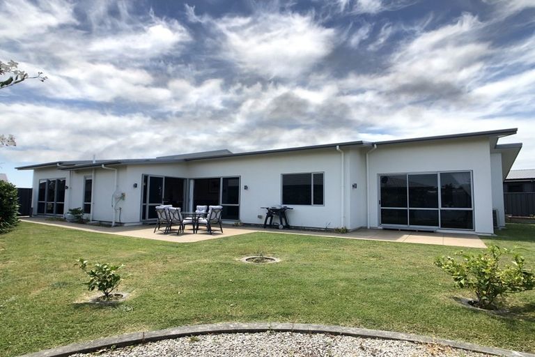 Photo of property in 4 Pania Place, Poraiti, Napier, 4112