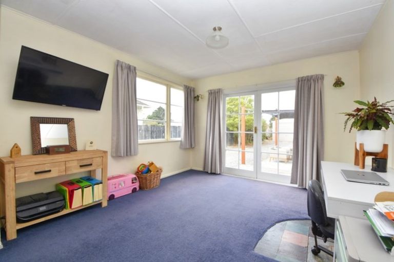 Photo of property in 249 High Street South, Carterton, 5713