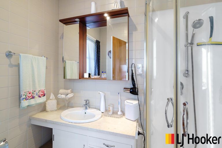 Photo of property in 7 Gibbs Crescent, Red Hill, Papakura, 2110