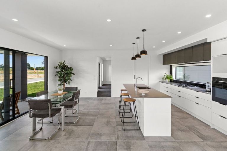 Photo of property in 17 Madison Street, Carterton, 5713