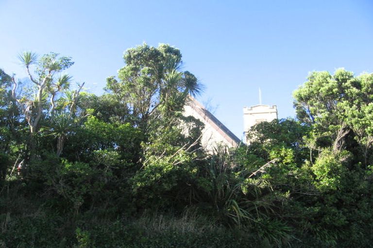 Photo of property in 14 Bassett Road, Johnsonville, Wellington, 6037