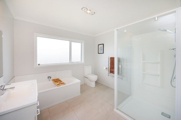 Photo of property in 13 Roots Street East, Feilding, 4702