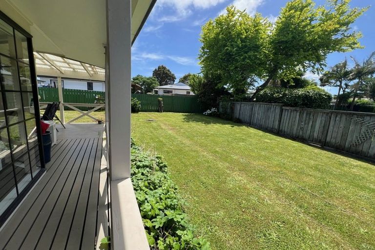 Photo of property in 17 Sunningdale Street, Wattle Downs, Auckland, 2103