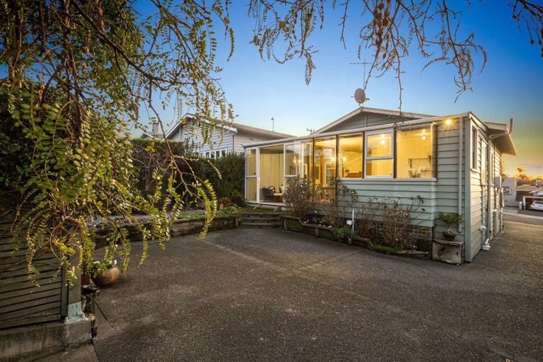 Photo of property in 39 Warwick Avenue, Westmere, Auckland, 1022