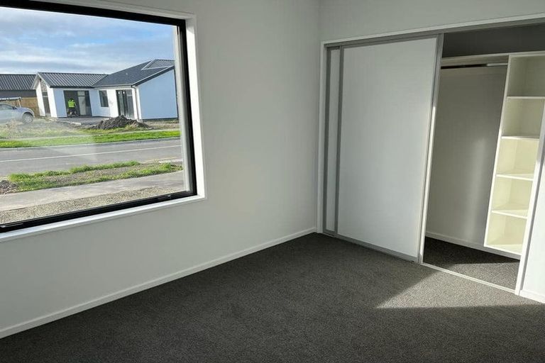 Photo of property in 19 Borthwick Street, Belfast, Christchurch, 8051