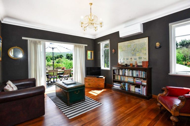 Photo of property in 11 Blue Bay Road, Mahia, 4198