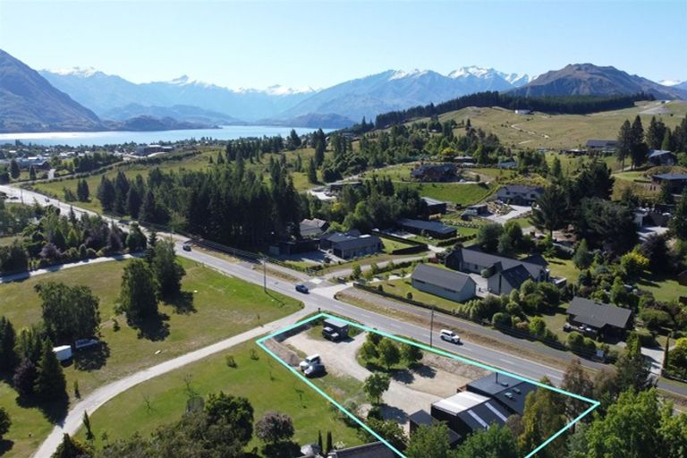Photo of property in 455 Aubrey Road, Wanaka, 9305