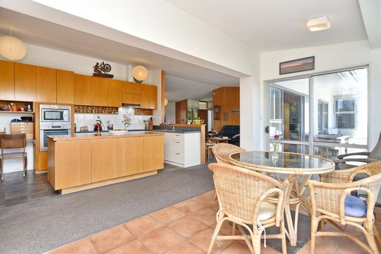 Photo of property in 206 Major Hornbrook Road, Mount Pleasant, Christchurch, 8081