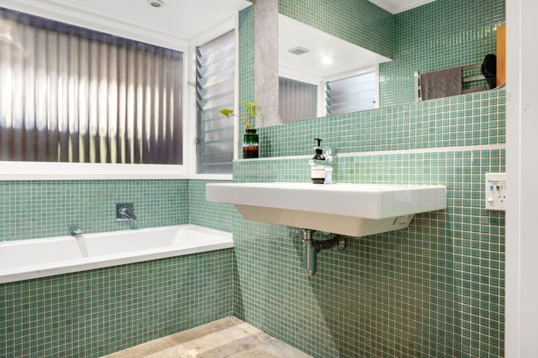 Photo of property in 25 Hillcrest Road, Hillcrest, Hamilton, 3216