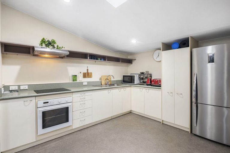Photo of property in Dixonlane Apartments, 11/7 Feltex Lane, Te Aro, Wellington, 6011