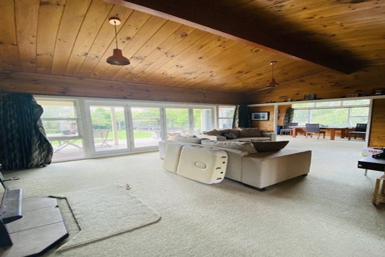 Photo of property in 72-74 Dublin Street, Martinborough, 5711