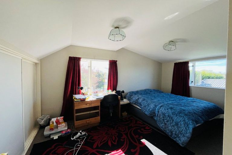 Photo of property in 1/11 Hollyford Avenue, Bryndwr, Christchurch, 8053