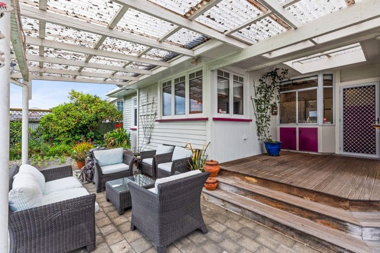 Photo of property in 206 Southland Road, Hastings, 4122