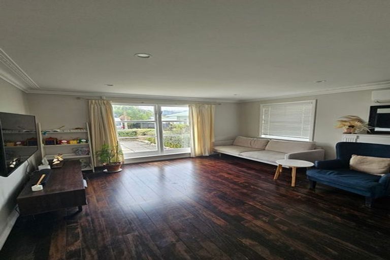 Photo of property in 38 Alexander Street, Cockle Bay, Auckland, 2014