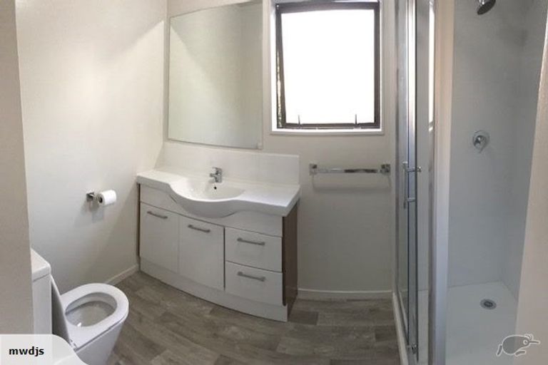 Photo of property in 1/56 Pooks Road, Ranui, Auckland, 0612