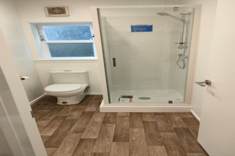 Photo of property in 8 Chester Road, Tawa, Wellington, 5028