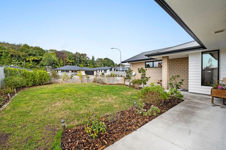 Photo of property in 11 Frederick Place, Whalers Gate, New Plymouth, 4310