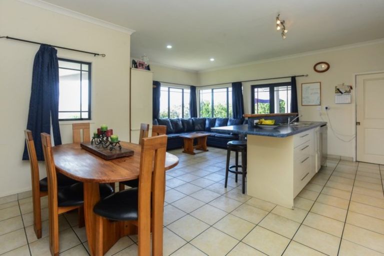 Photo of property in 40 Wheatley Road, Waiohiki, Napier, 4183