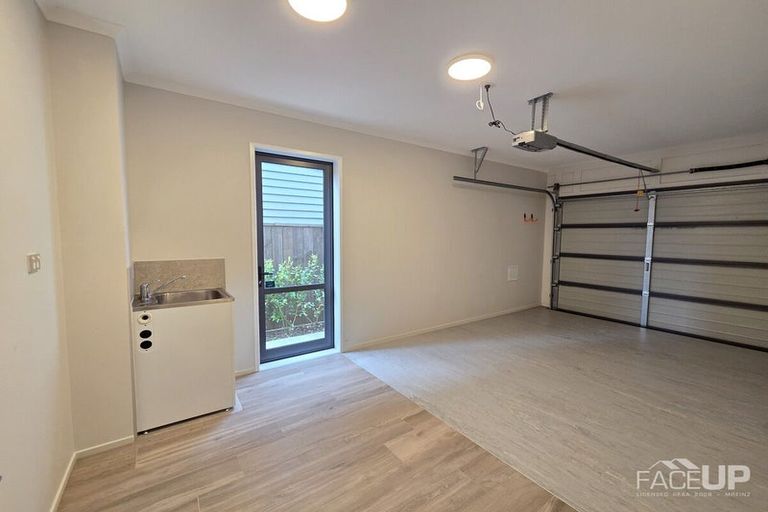 Photo of property in 16 Chaffinch Road, Hobsonville, Auckland, 0616