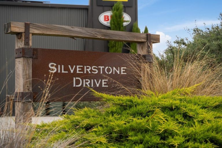 Photo of property in 17 Silverstone Drive, Cromwell, 9384