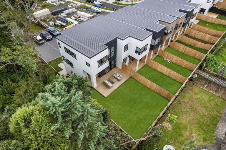 Photo of property in 15 Impatiens Lane, Massey, Auckland, 0614