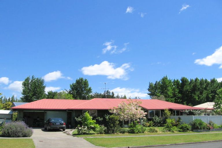 Photo of property in 2 Ruth Street, Riverdale, Gisborne, 4010