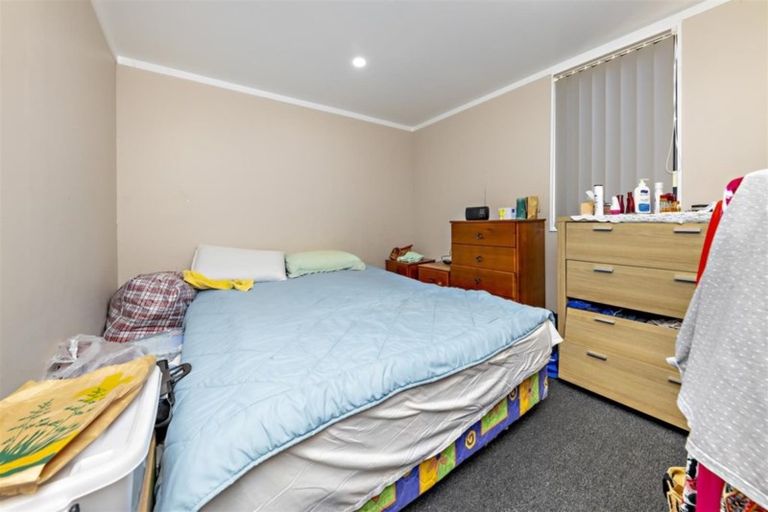 Photo of property in 15 Malmo Place, Manurewa, Auckland, 2102