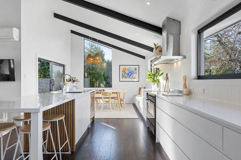 Photo of property in 211 Waikuku Beach Road, Waikuku, Rangiora, 7473