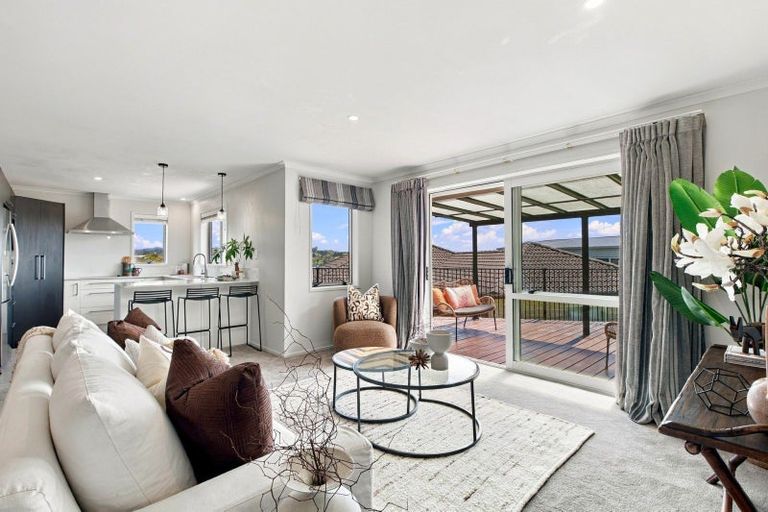 Photo of property in 3 Carex Close, Pyes Pa, Tauranga, 3112