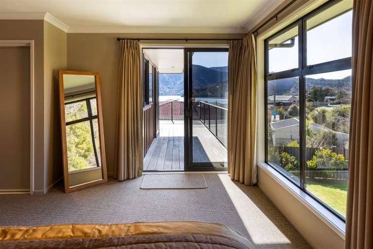 Photo of property in 103 Main Rd Havelock, Havelock, 7100