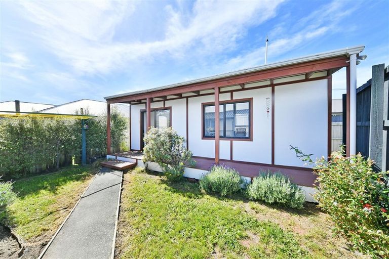 Photo of property in 23 Ottawa Road, Wainoni, Christchurch, 8061