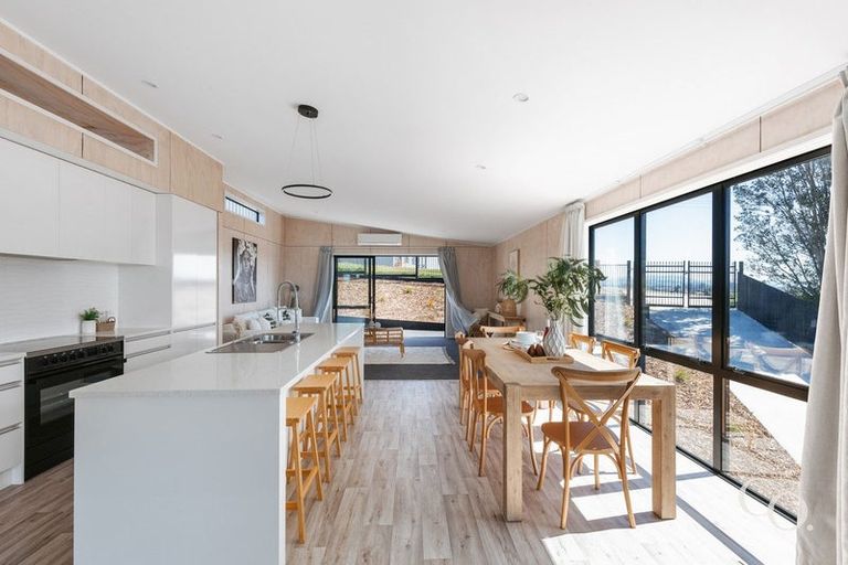 Photo of property in 79 Kaitemako Road, Welcome Bay, Tauranga, 3112