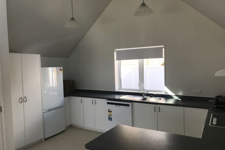 Photo of property in Pirie Street Townhouses, 22/35 Pirie Street, Mount Victoria, Wellington, 6011