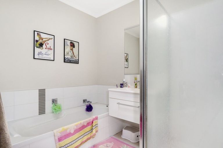 Photo of property in 5 Tory Way, Omokoroa, 3114