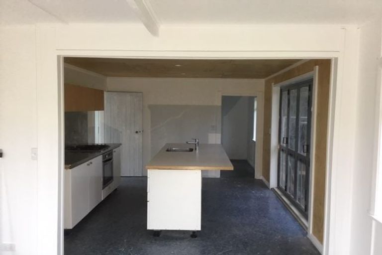 Photo of property in 856 Hokio Beach Road, Hokio Beach, Levin, 5571