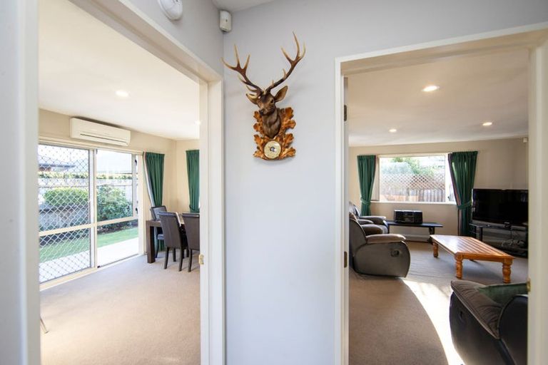 Photo of property in 2/134 Highsted Road, Casebrook, Christchurch, 8051