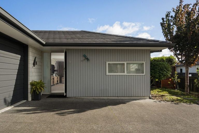 Photo of property in 1 Long Acre Close, Katikati, 3129