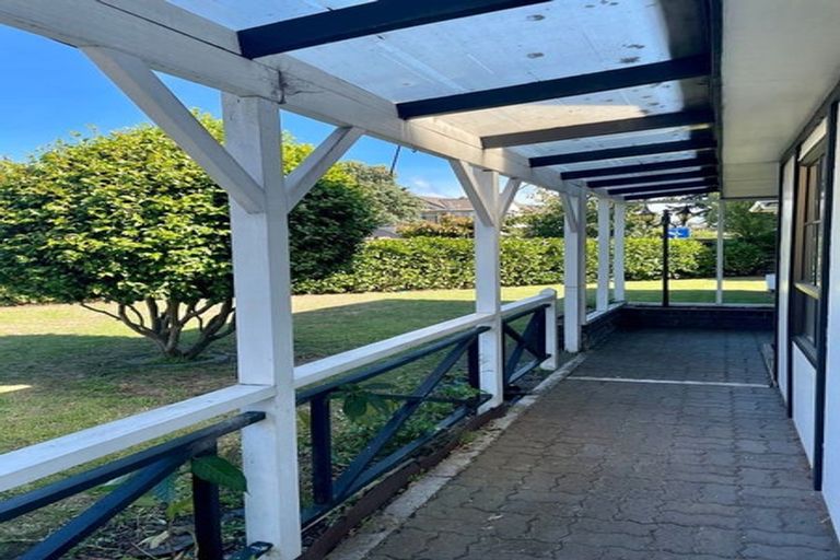 Photo of property in 1 Tudor Court, Paraparaumu Beach, Paraparaumu, 5032