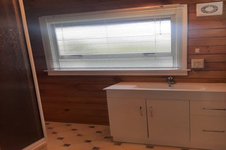 Photo of property in 240 Withells Road, Avonhead, Christchurch, 8042