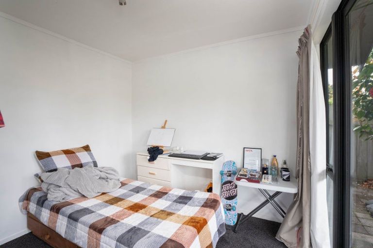 Photo of property in 2/1 Glengarry Place, Hilltop, Taupo, 3330