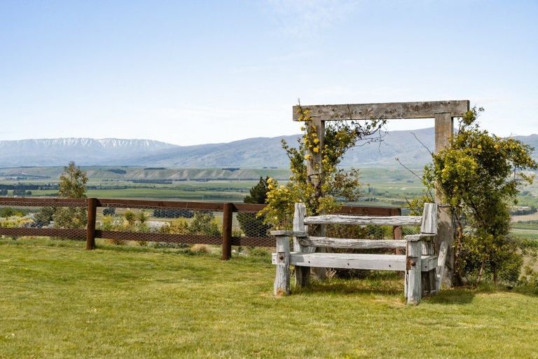 Photo of property in 11 Macmillan Lane, Mount Pisa, Cromwell, 9383